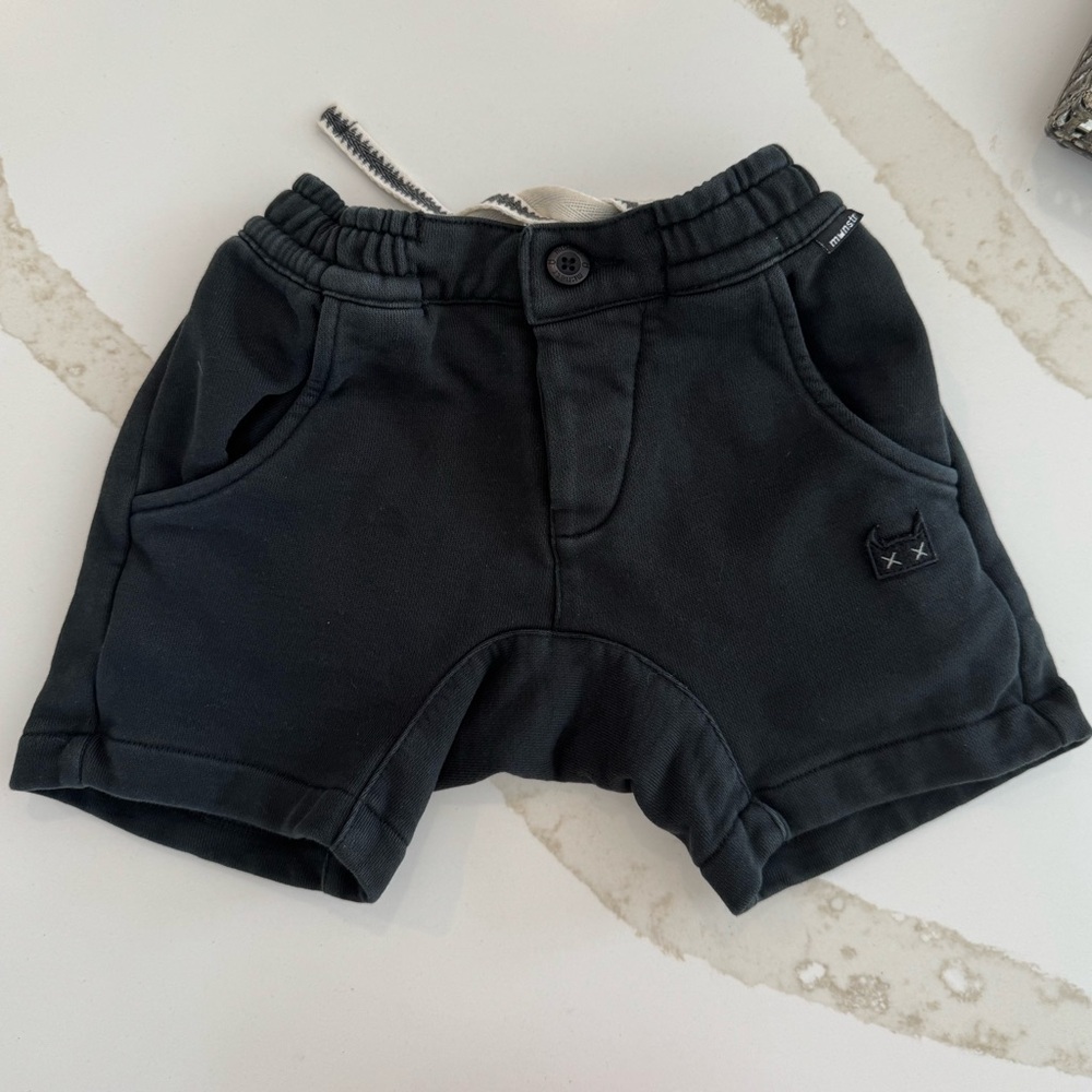 Munster boys shorts size 3t